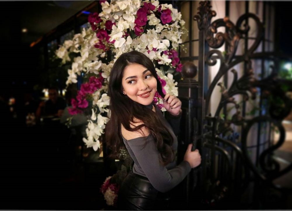 10 Pesona Lady De Laura, chef cantik yang bisa bikin cowok gagal fokus