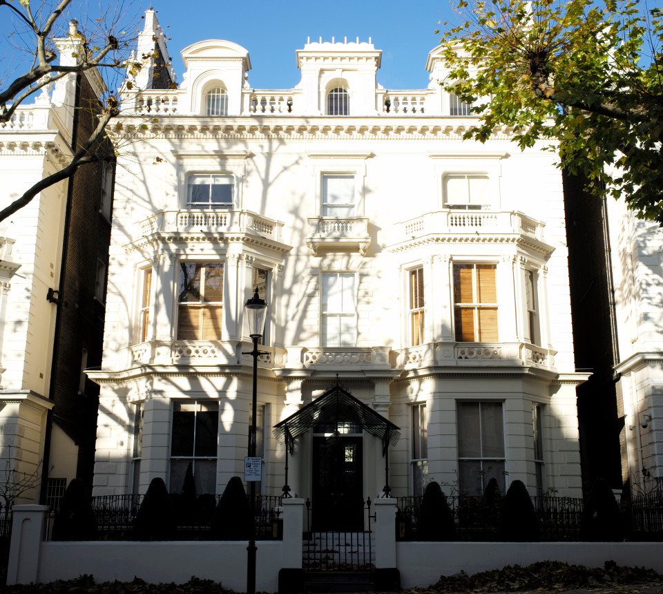 6 Rumah mewah David Beckham dari masa ke masa, ada yang Rp 423 miliar