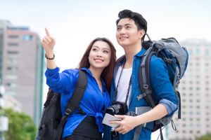 5 Alasan traveling sama pacar perlu dilakukan sebelum menikah
