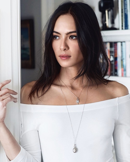 4 Seleb cantik ini mantan pacar Fachri Albar, ada sepupu istrinya lho