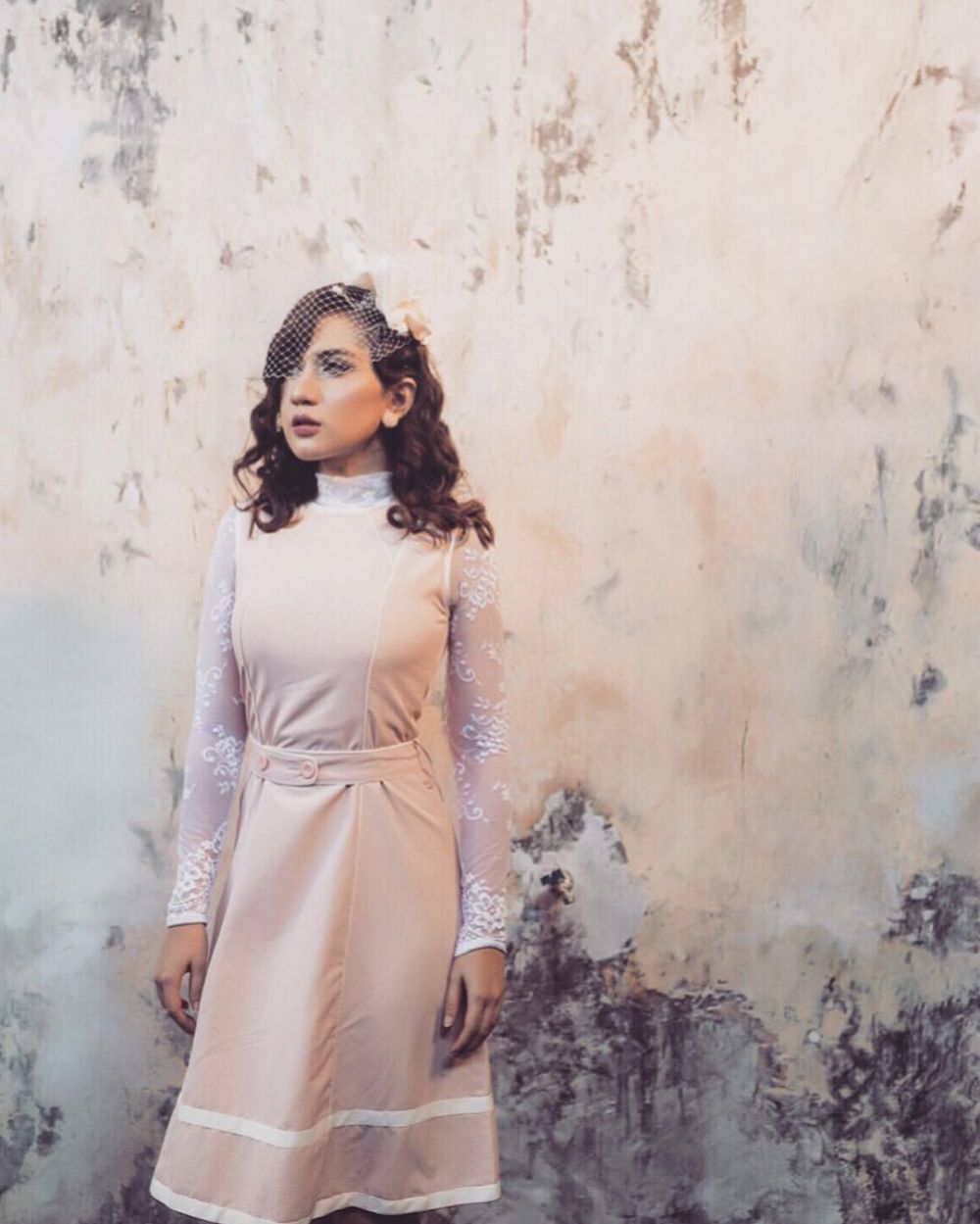 7 Gaya padu padan rok ala Abby Galaby, cantik & cocok buat hangout