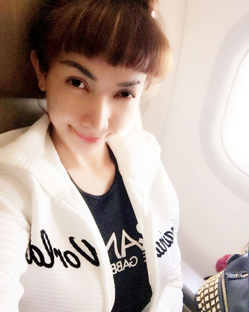 Biasa tampil glamor, ini 7 penampilan Roro Fitria tanpa makeup tebal