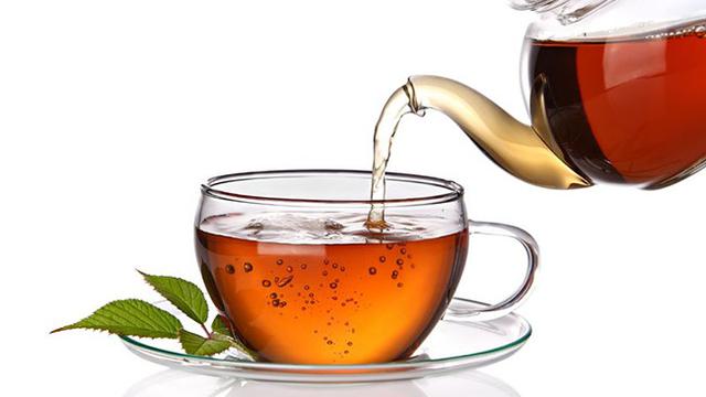 Hati-hati, 5 jenis obat ini ternyata nggak boleh diminum bareng teh