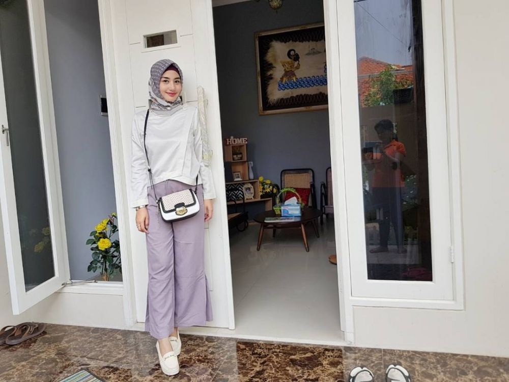 10 Pesona Novita Hardiny, istri wakil bupati Trenggalek yang stylist