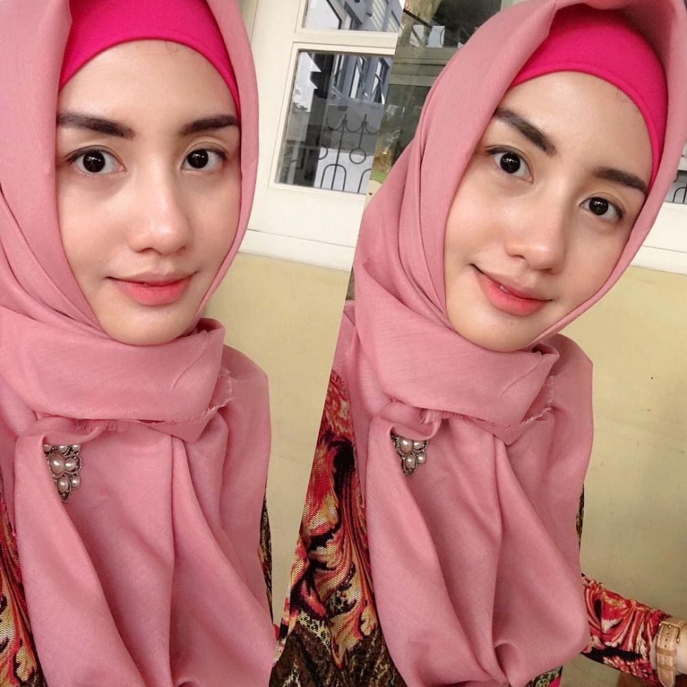 10 Pesona Novita Hardiny, istri wakil bupati Trenggalek yang stylist