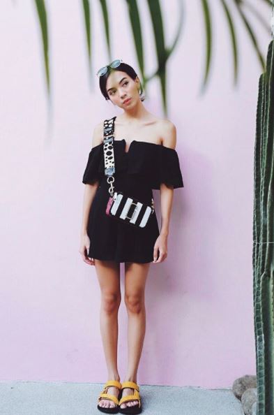 10 Gaya OOTD simpel ala Nazla Alifa, cocok buat cewek bertubuh skinny