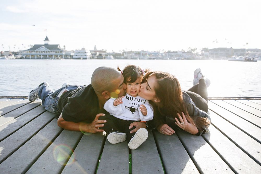 Jarang terekspos, begini 10 momen mesra Yasmine Wildblood dan suaminya