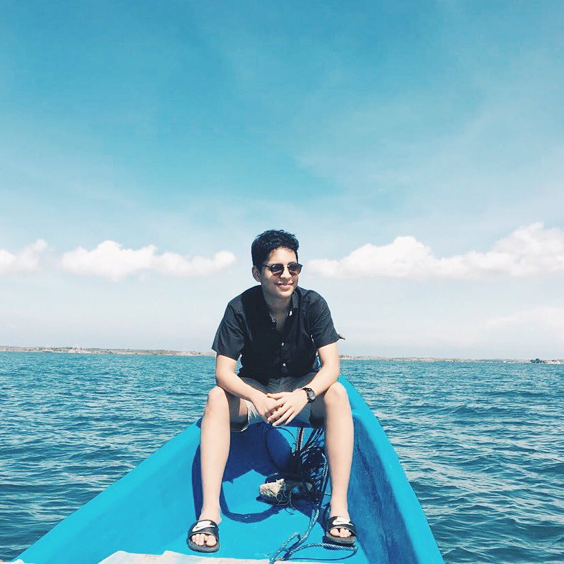 10 Gaya Adikara Fardy teman duet Melly Goeslaw di Eiffel I'm In Love 2