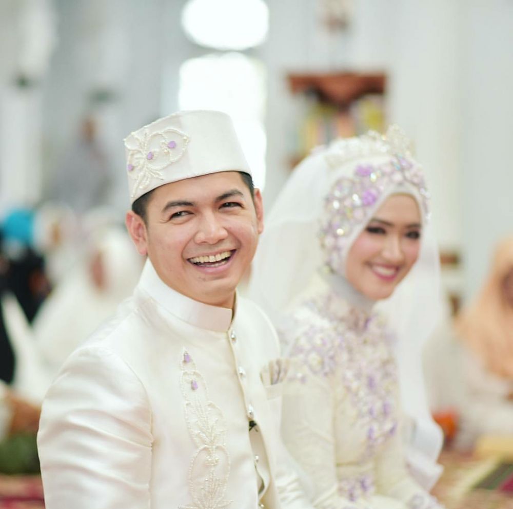 Resmi lepas status duda, ini 8 momen sakral pernikahan Tommy Kurniawan