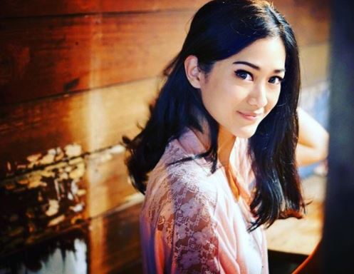 4 Seleb cantik ini perankan tokoh jago silat, bikin cowok keder