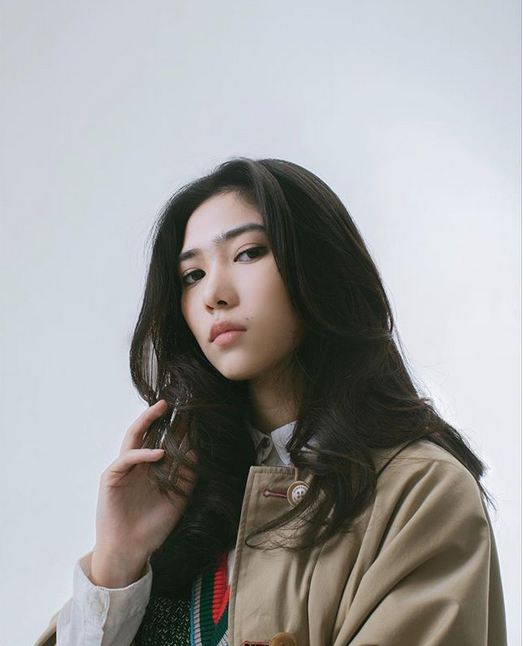 7 Penyanyi Tanah Air ini cedera saat manggung, ada yang patah tulang