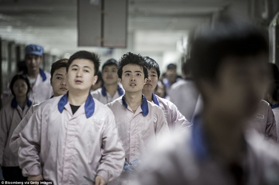 10 Fakta miris karyawan pabrik Apple di China, tak semewah produknya