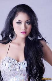 7 Pedangdut ini dikabarkan dapat saweran fantastis, ada motor gede