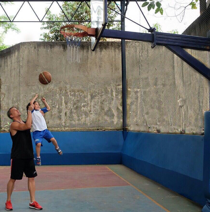 10 Gaya keseharian Samuel Rizal, cowok cuek yang penyayang