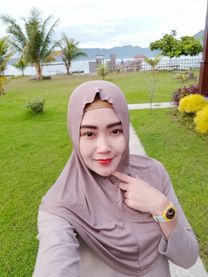 10 Gaya cetar Bu Dendy, istri sah yang hujani duit ke pelakor