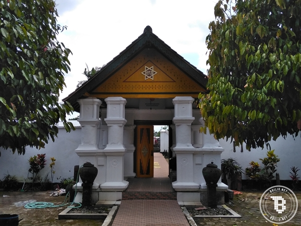 Menelusuri Makam Wotgaleh, mitosnya pesawat yang melintasi akan jatuh