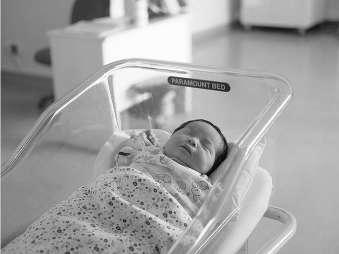 7 Momen bahagia persalinan Jenny Cortez, potret bayinya bikin gemes