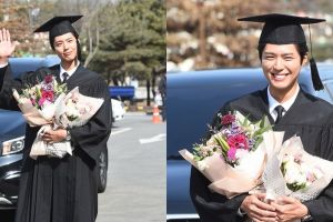 Raih sarjana di Universitas Myongji, ini 7 foto kelulusan Park Bo-gum