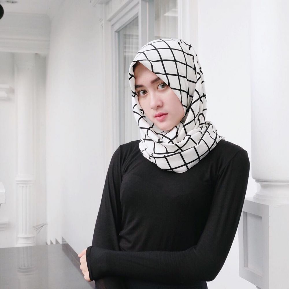 10 Pesona Raudha Kasmir, finalis berhijab di ajang Miss Indonesia 2018