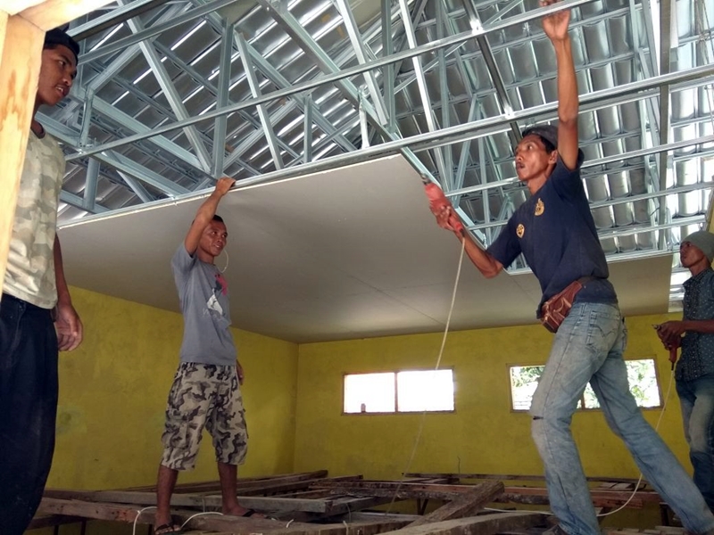 Di sekolah ini para guru hanya digaji Rp7 ribu per bulan, miris banget