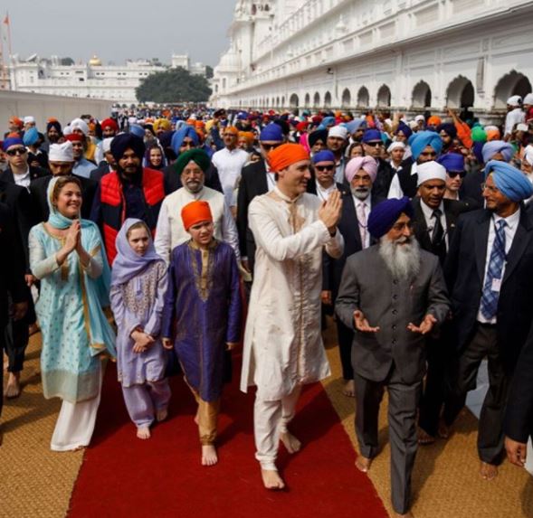 8 Gaya Justin Trudeau berbusana India, ganteng bak aktor Bollywood