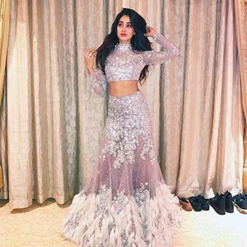 10 Pesona Janhvi, putri sulung Sridevi aktris legendaris Bollywood