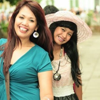 8 Momen Ely Sugigi dengan putrinya yang menentang hubungan sama Irfan