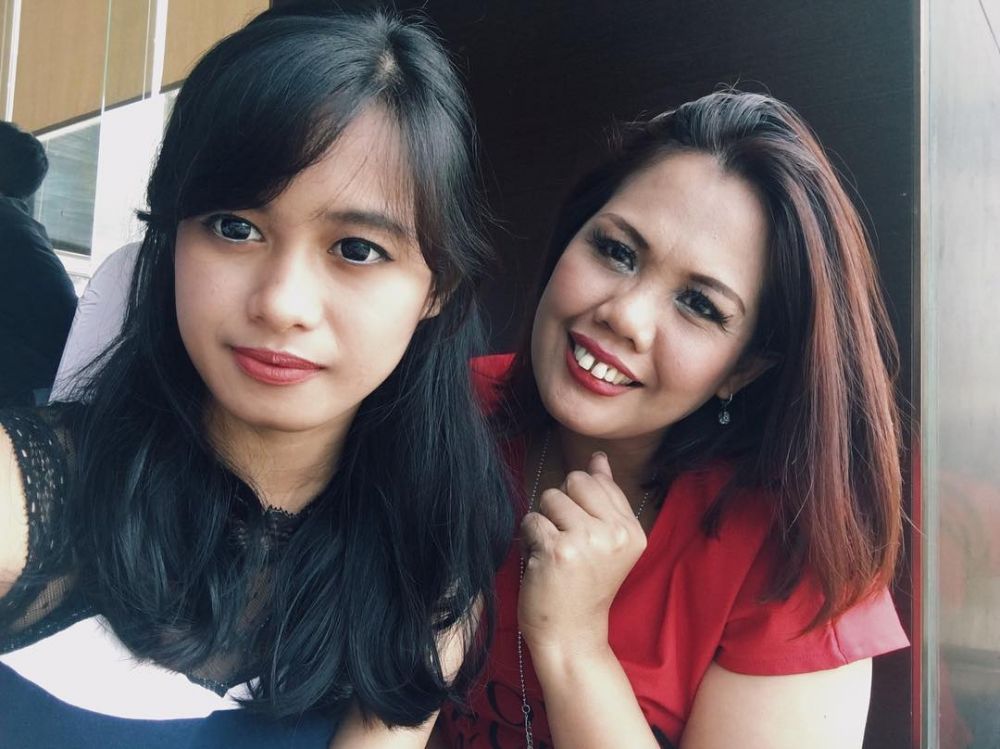 8 Momen Ely Sugigi dengan putrinya yang menentang hubungan sama Irfan