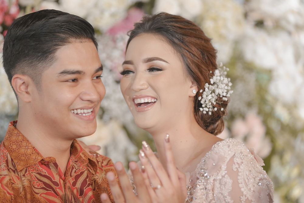 10 Momen pertunangan Erica, kakak Citra Kirana yang cantik kebangetan
