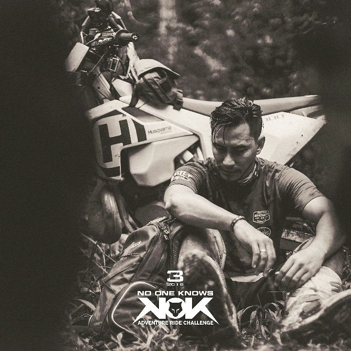 10 Aksi Darius Sinathrya tunggangi motor trail ini kece parah