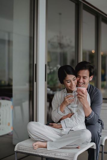 11 Inspirasi konsep pemotretan unik ala pasangan seleb, bisa kamu tiru