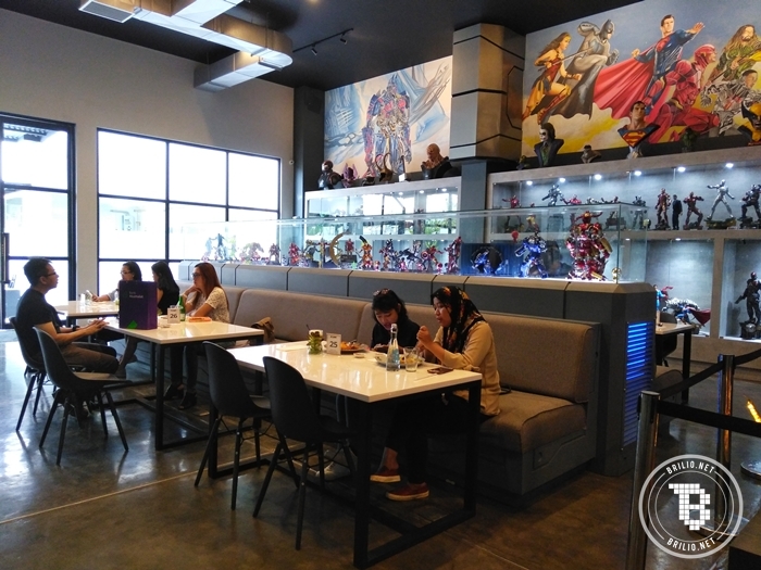 Uniknya tempat ini, bikin nongkrong serasa di markas superhero dunia