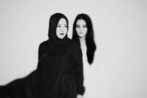 5 Video Risa Saraswati 'Danur' berkomunikasi dengan hantu, horor abis 