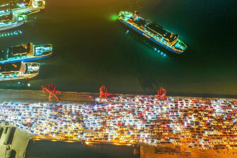 Kemacetan terparah arus balik China, 9 potretnya bikin ngelus dada