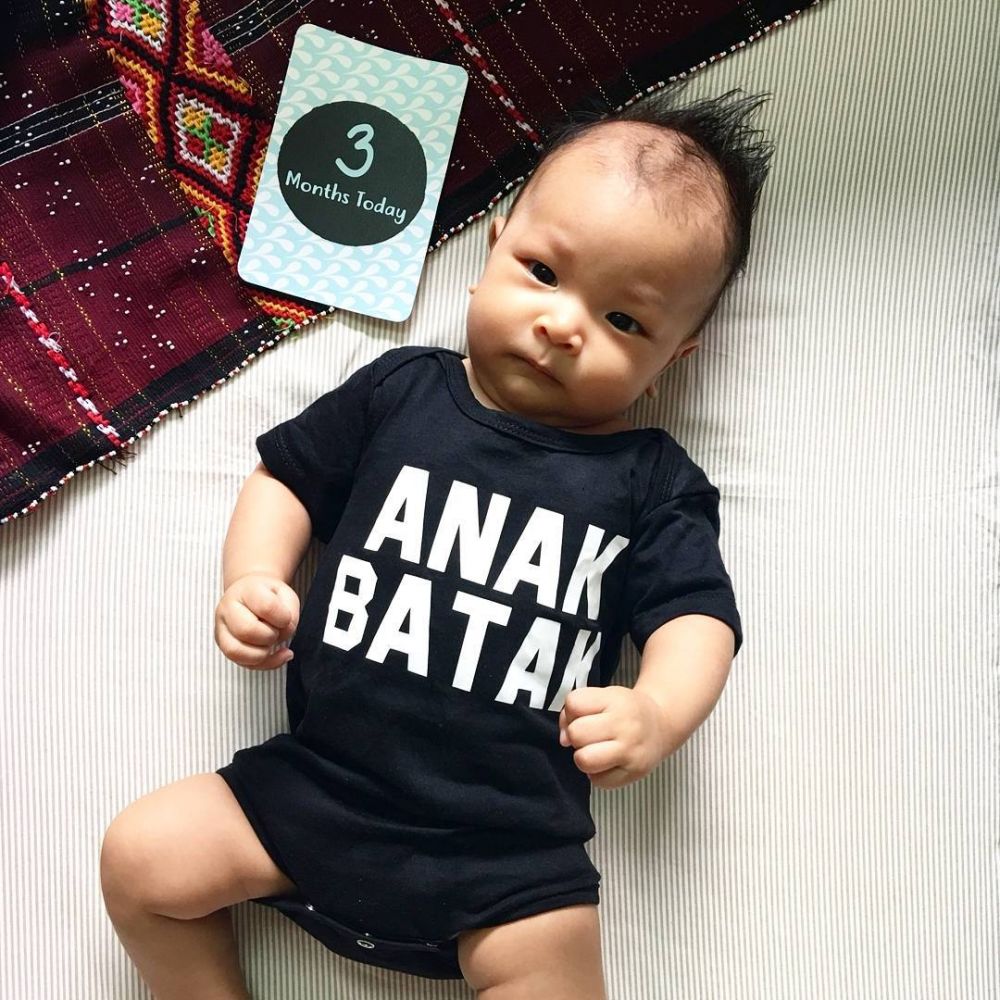 10 Potret Baby Yoji, putra Zivanna Letisha yang super ngegemesin