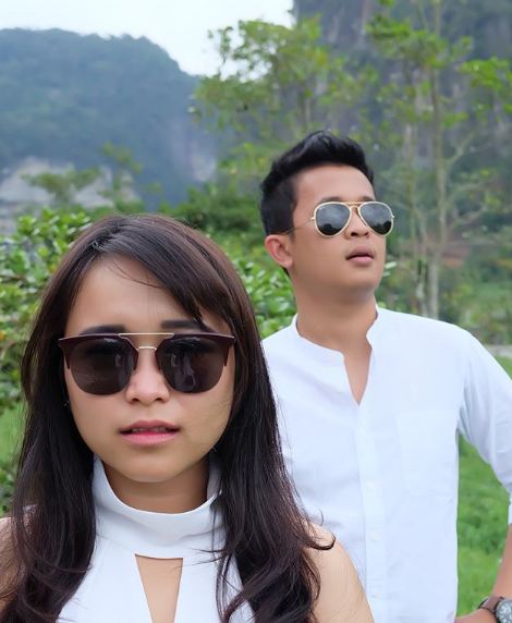 10 Foto mesra Syifa adik Ayu Ting Ting dan pasangannya, cucok deh