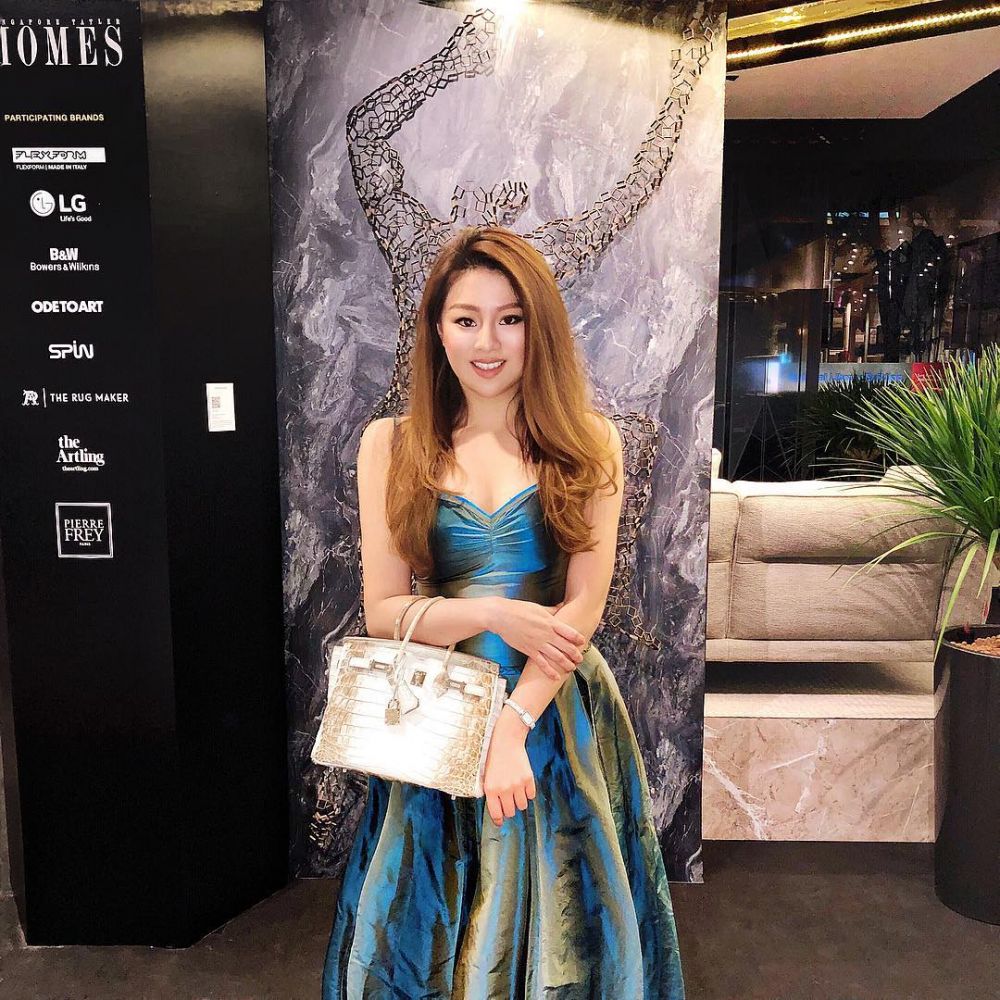 10 Gaya glamor Pamela Ardana, pengusaha muda kolektor tas branded