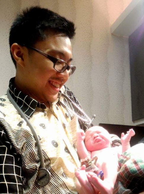 7 Potret ganteng Gia, anak sang pilot setia, pesonanya idola kaum hawa