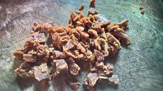 Ini lho cara mudah bikin kue putu manis & gurih tanpa bambu