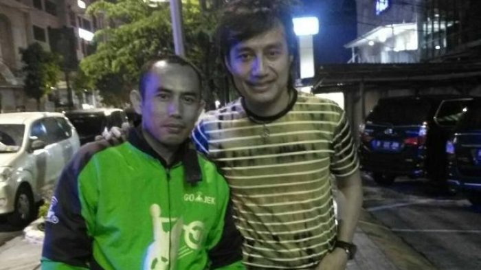 Kisah bahagia 10 driver ojek online ketemu artis bikin senyum sendiri