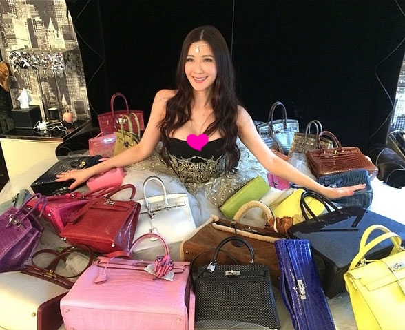 10 Foto koleksi tas Hermes sosialita Jamie Chua, isinya ratusan