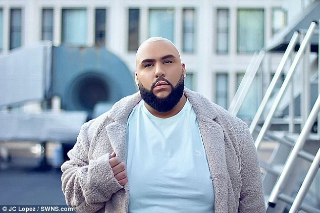 10 Potret cowok bertubuh oversized yang sukses jadi fashion blogger