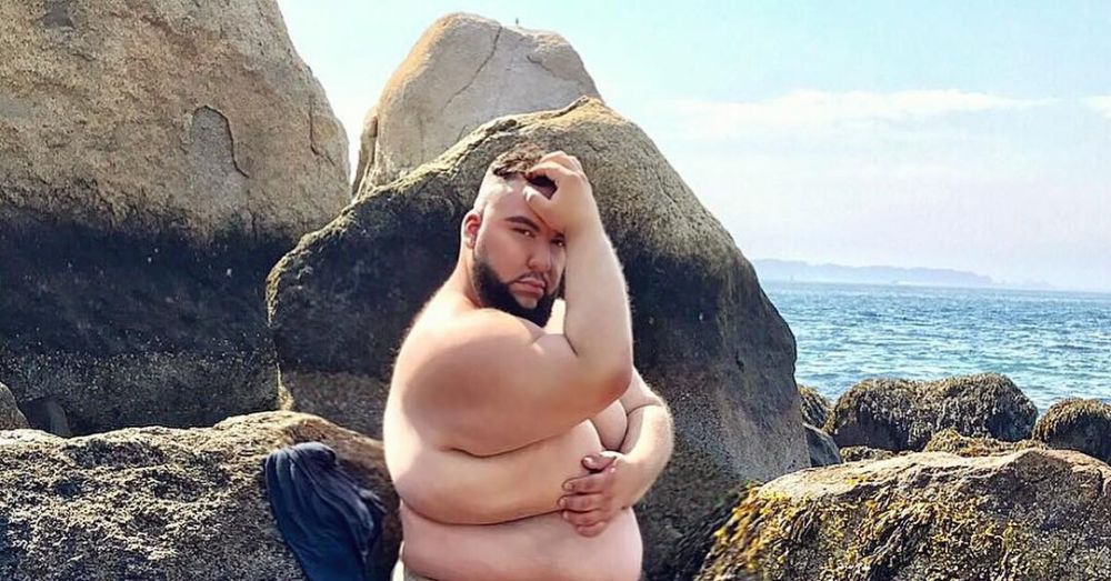 10 Potret cowok bertubuh oversized yang sukses jadi fashion blogger