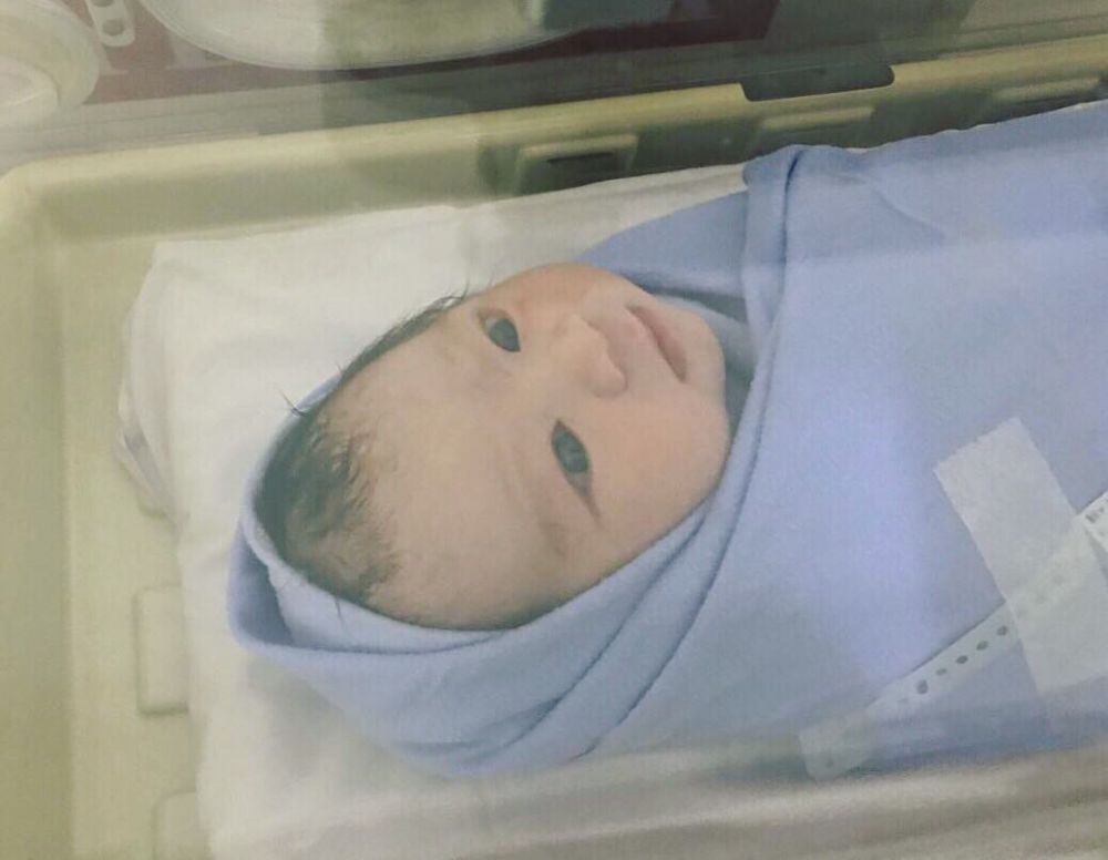 Ini foto-foto gantengnya bayi DJ Una yang banjir pujian warganet