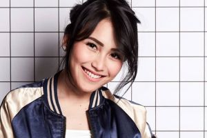 Foto berdua dengan 12 seleb ganteng ini, Ayu Ting Ting dijodohkan fans