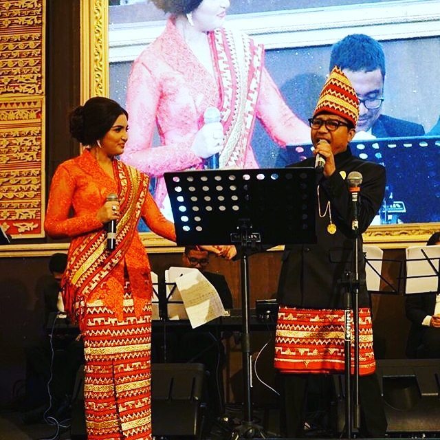 5 Pasangan  suami-istri seleb duet nyanyi, romantisnya nggak abis-abis