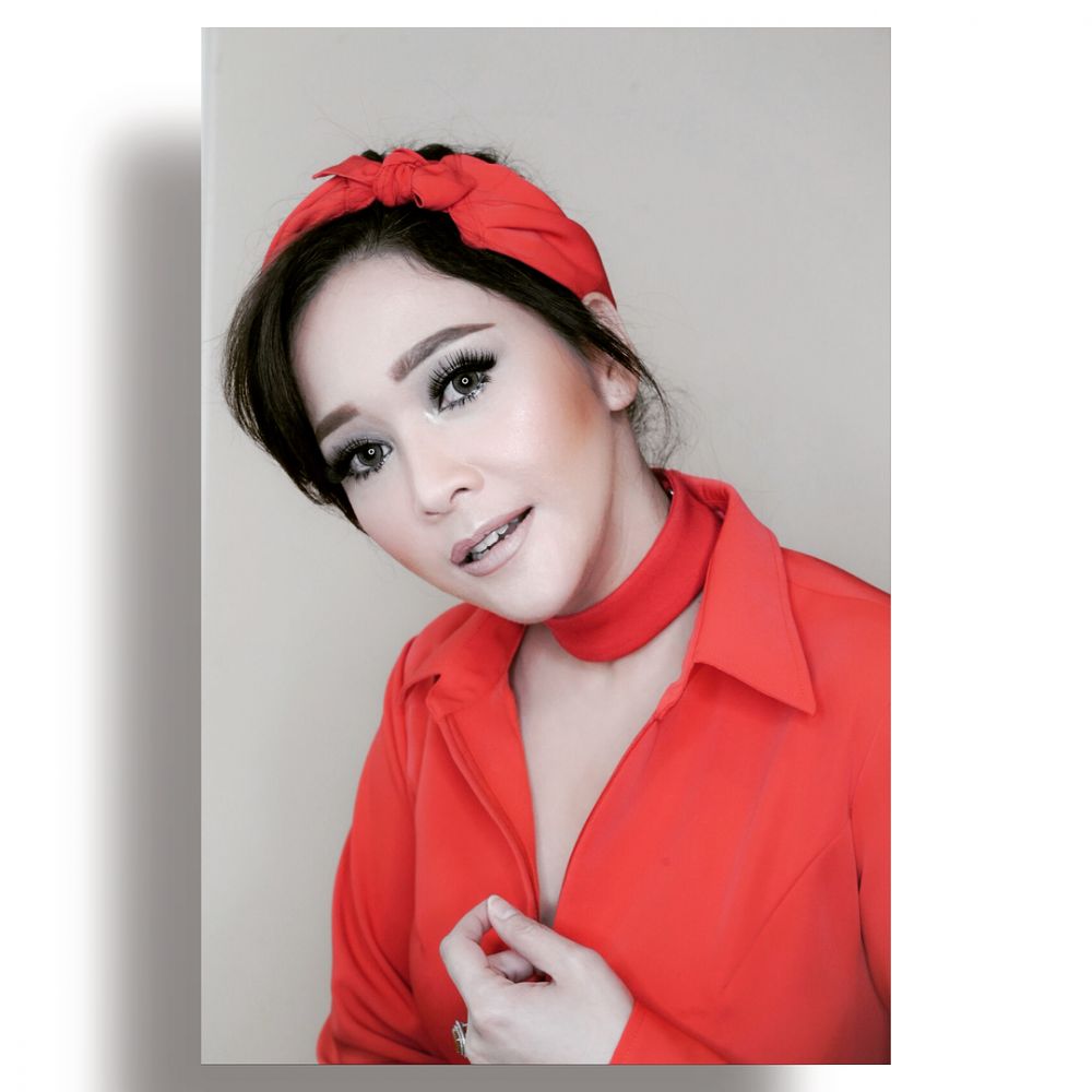 7 Potret cantiknya Maia Estianty dengan makeup flawless, awet muda