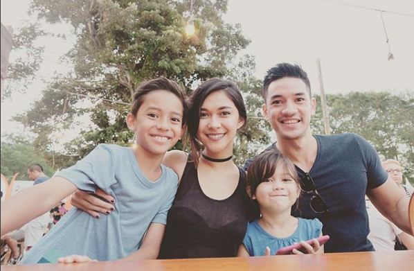 10 Momen kebersamaan Nana Mirdad dan anaknya, bak kakak-adik
