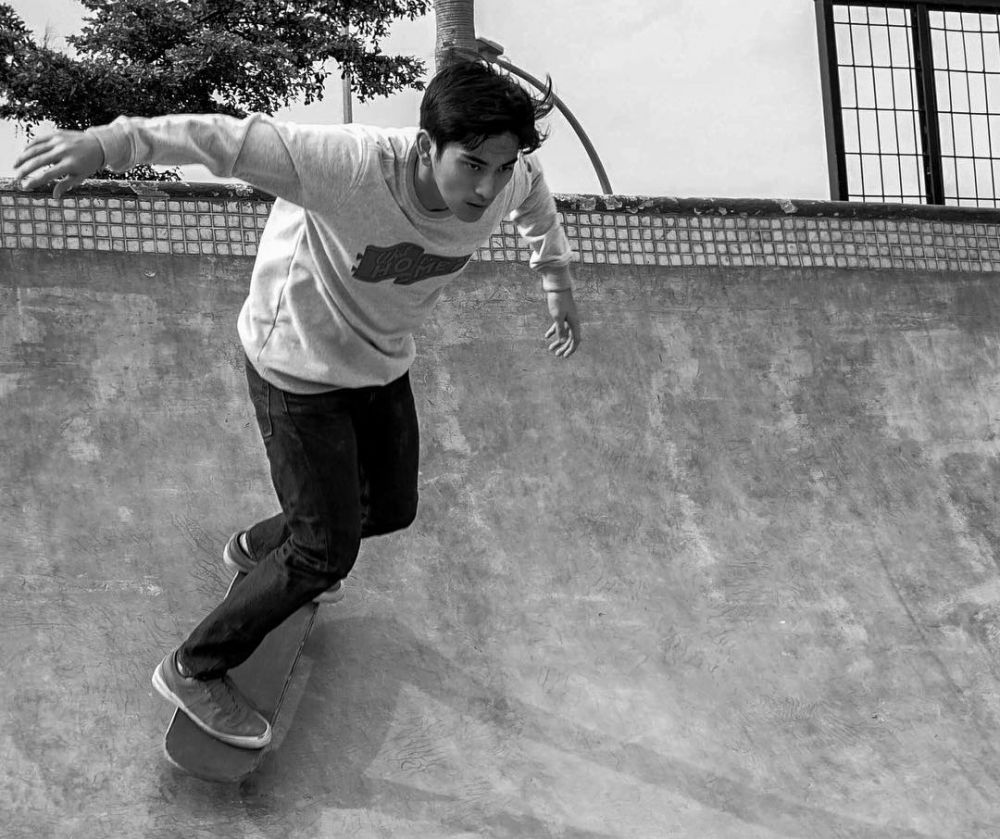 10 Gaya Bio One 'Catatan Harian Aisha' main skateboard, keren abis