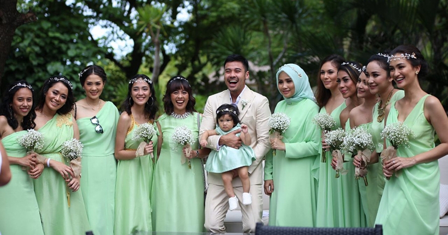 10 Potret cantiknya bridesmaids pernikahan Chicco & Putri Marino